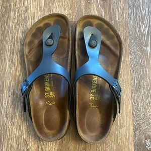 Gizeh Birkenstock in Ice Pearl Onyx